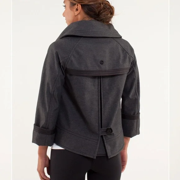 lululemon coco softshell - Picture 2 of 5